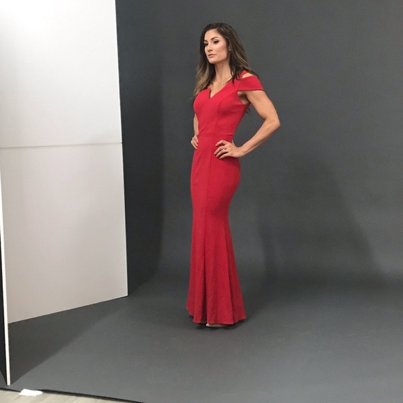 David's Bridal Dresses & Skirts - Beautiful Red Formal Gown